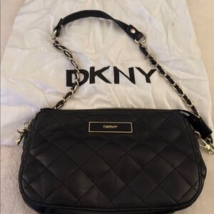 VINTAGE DKNY AMAZINGLY SOFT LEATHER CROSSBODY PURSE